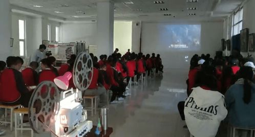 大同長城文化和紅色電影進校園活動在市文化藝術(shù)學校舉辦